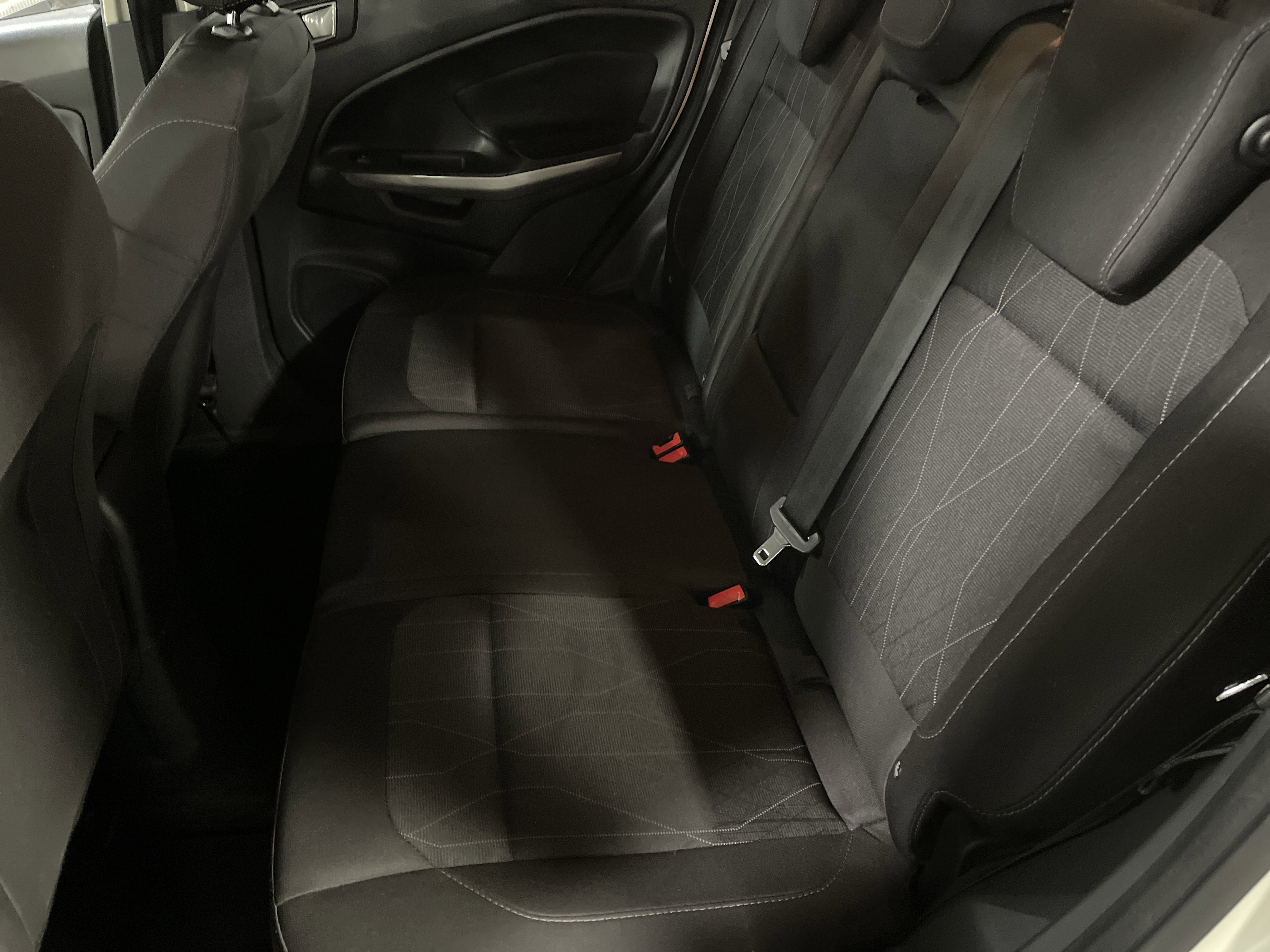 Used 2021 Ford EcoSport SE image 12