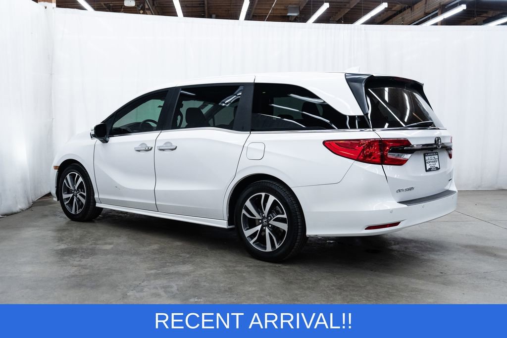 Used 2023 Honda Odyssey Touring image 4