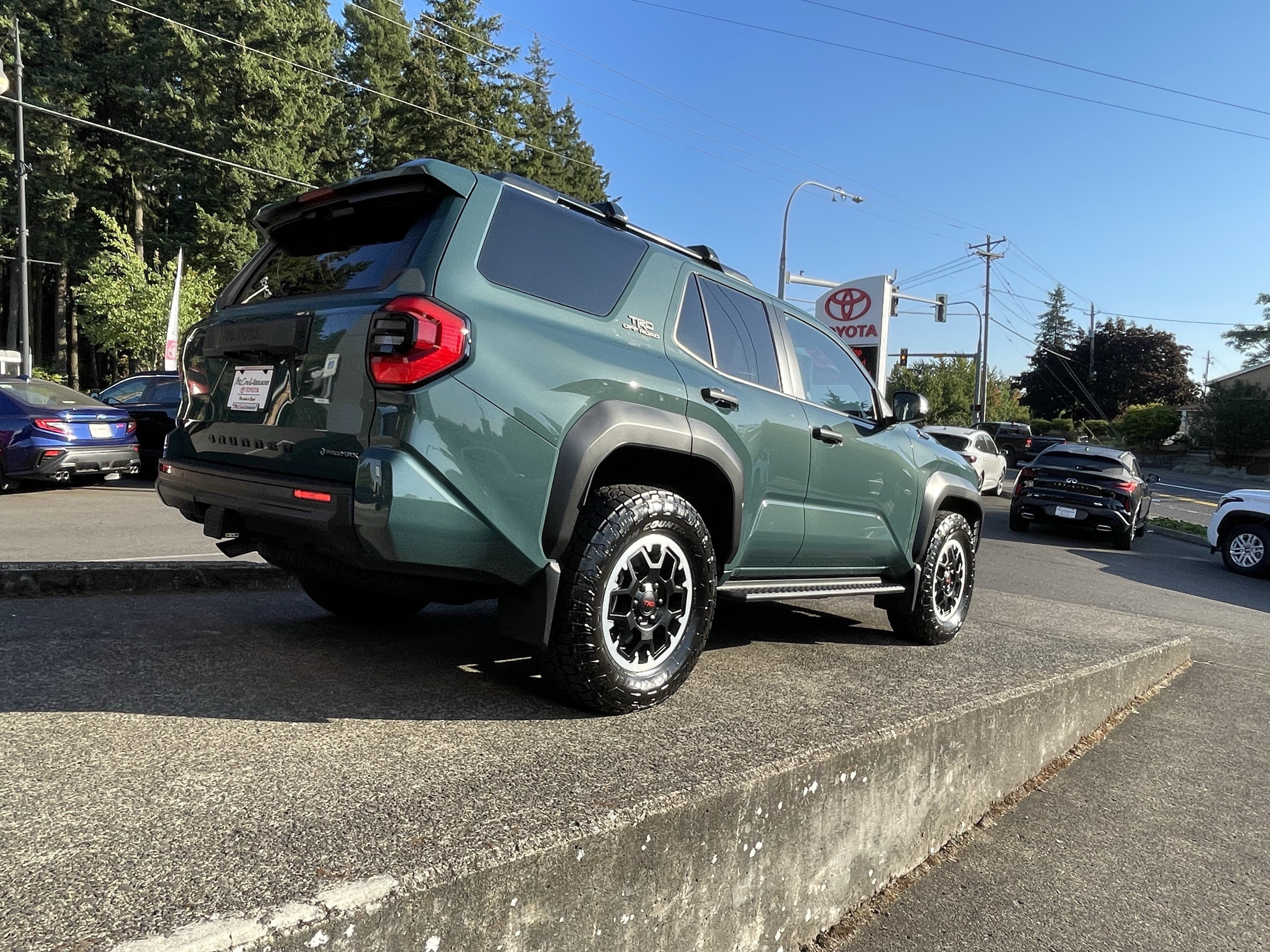 Certified 2025 Toyota 4Runner TRD Off-Road AWD/4WD image 7