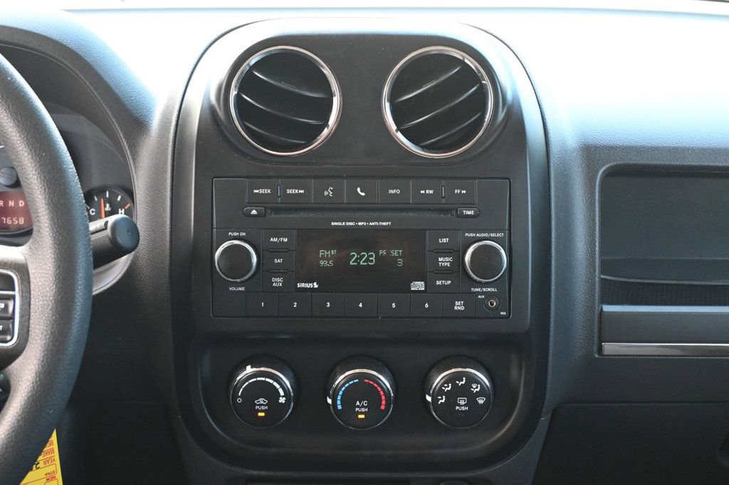 Used 2017 Jeep Patriot Sport FWD image 10