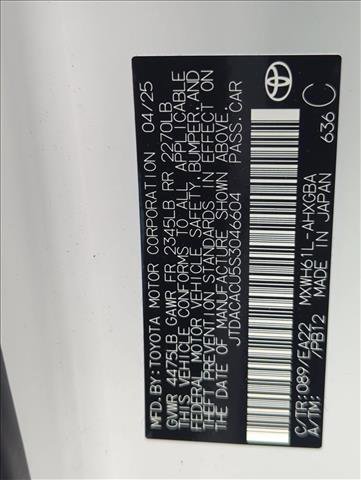 Used 2025 Toyota Prius Plug-In Hybrid image 29