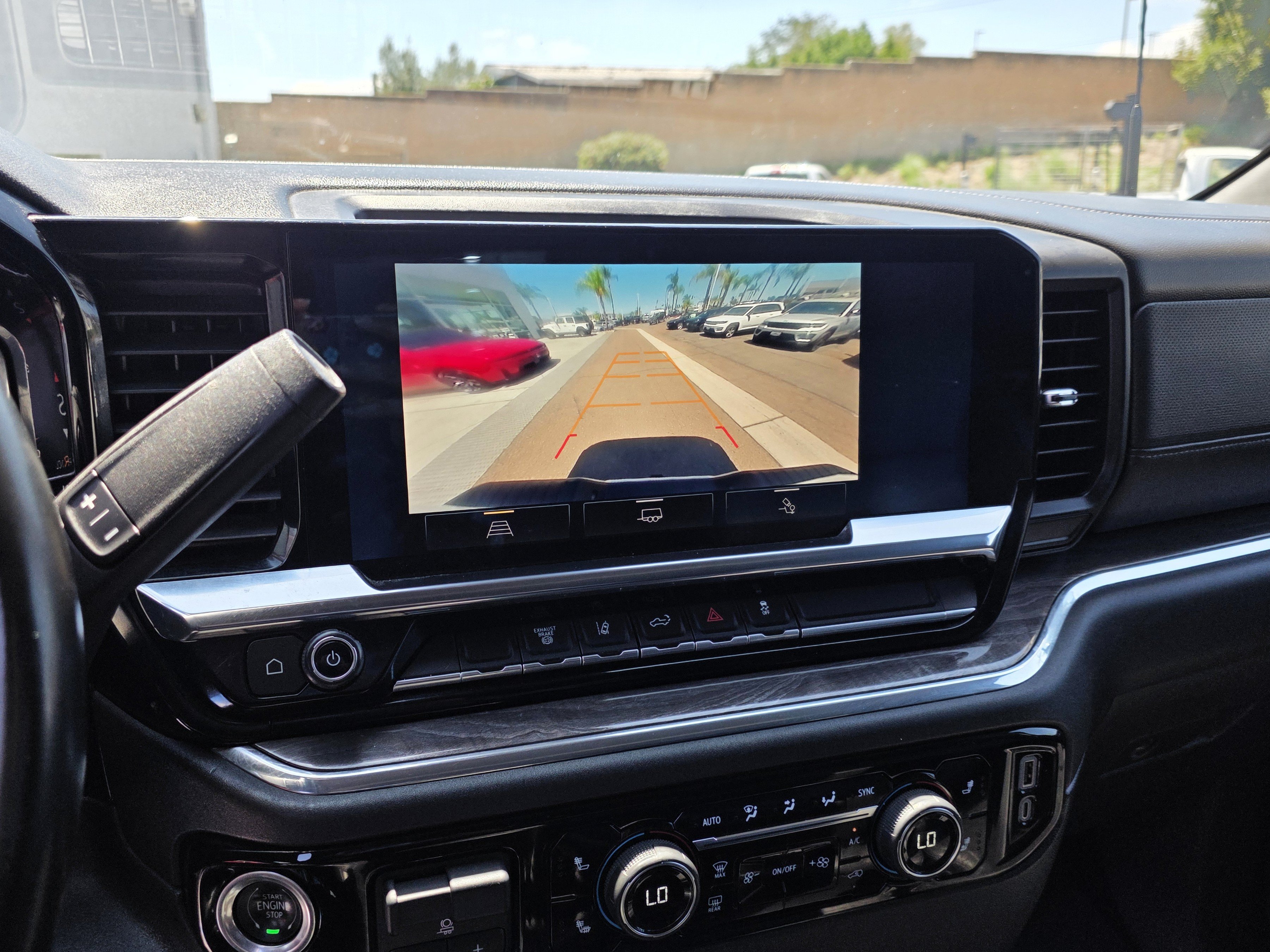 Used 2024 Chevrolet Silverado 2500 LTZ AWD/4WD image 16