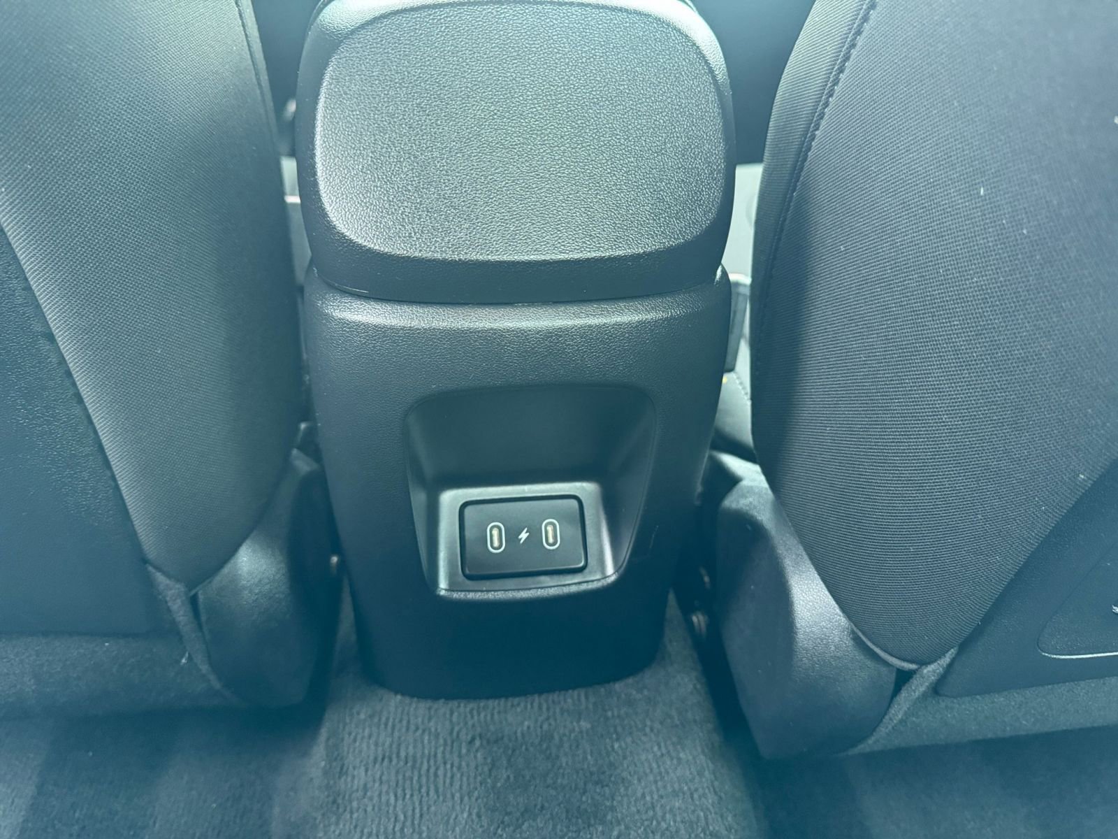 Used 2025 Hyundai Elantra SEL image 24