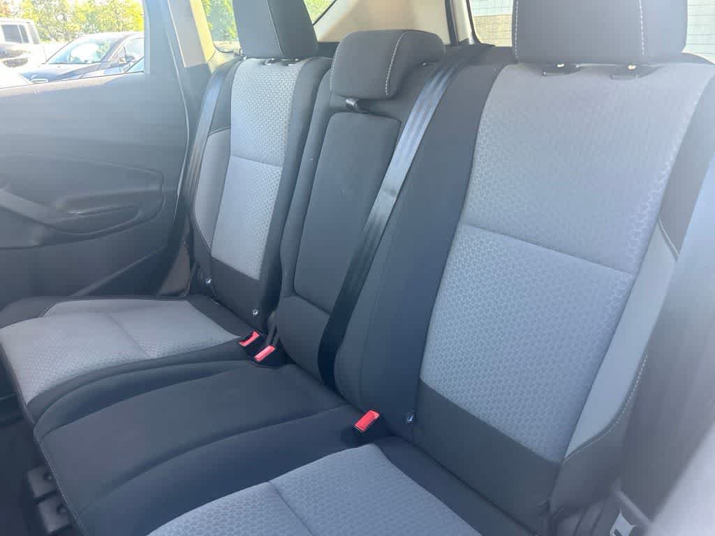 Used 2019 Ford Escape SE FWD image 5