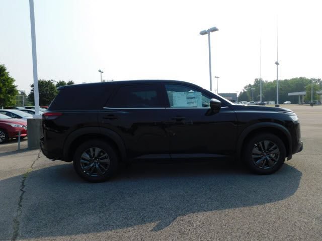 Certified 2022 Nissan Pathfinder S FWD image 2