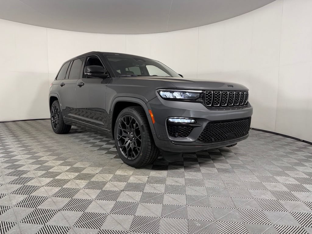 Certified 2025 Jeep Grand Cherokee Summit w/ Obsidian Package AWD/4WD image 4