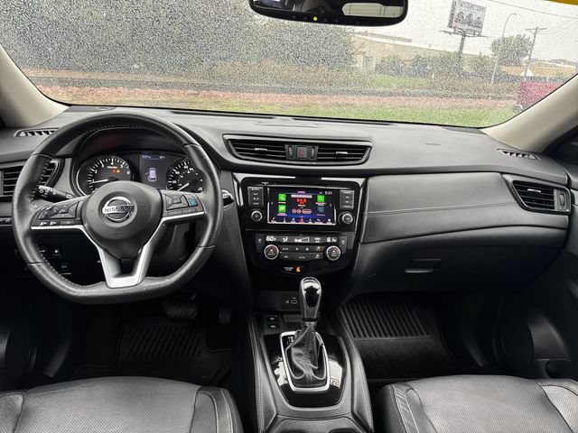 Used 2020 Nissan Rogue SL w/ Premium Package AWD/4WD image 13