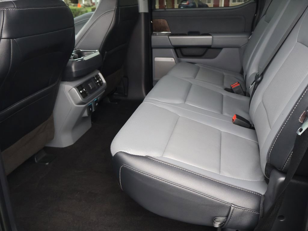 Used 2022 Ford F150 Lariat w/ Equipment Group 501A Mid image 28