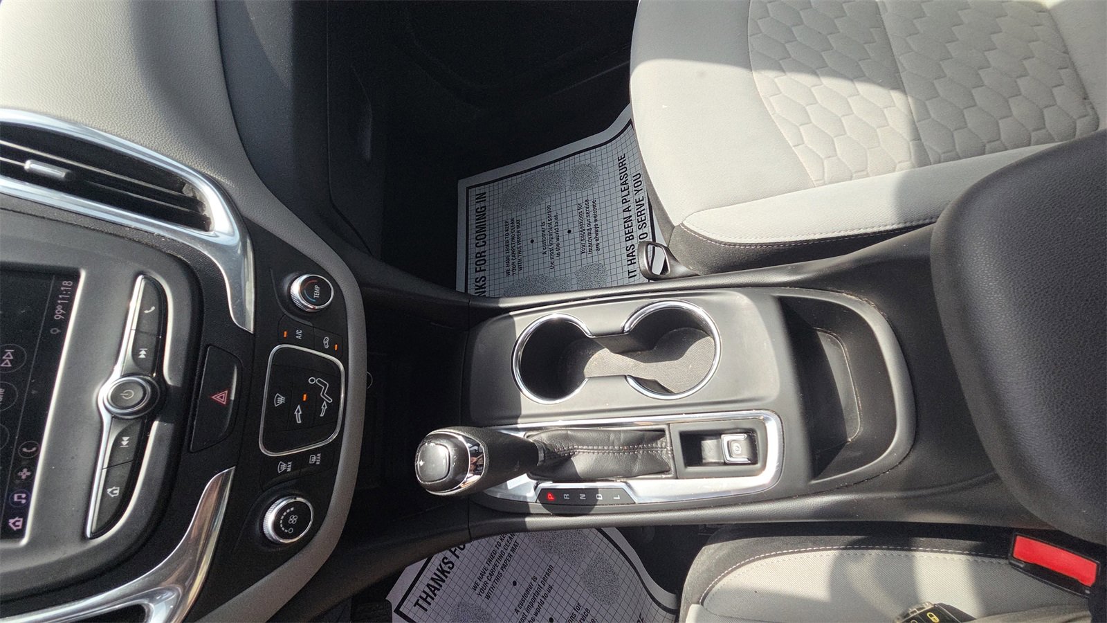 Used 2020 Chevrolet Equinox LT image 19