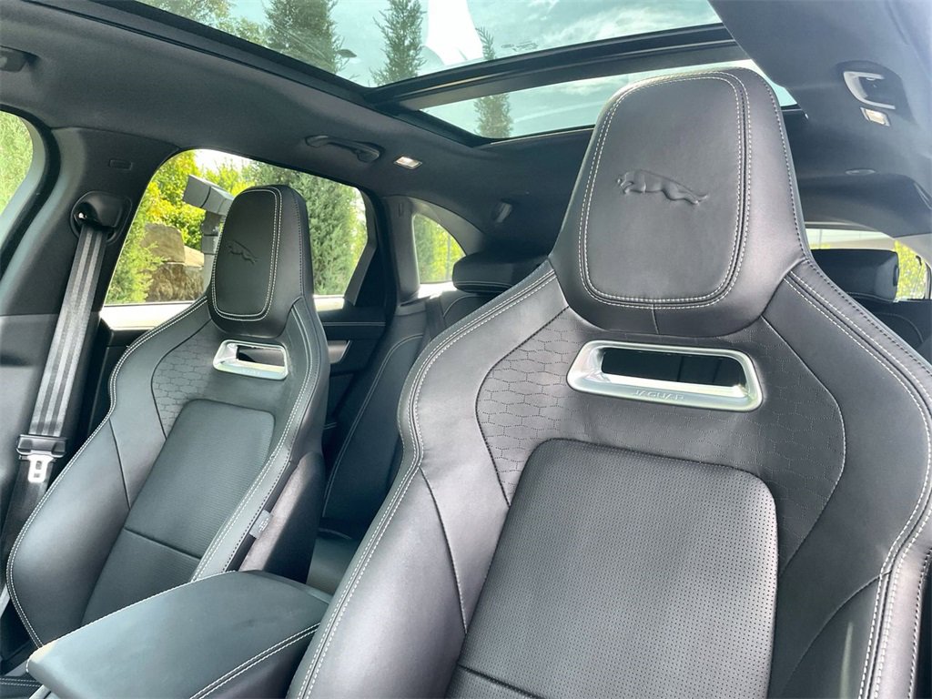 Used 2025 Jaguar F-PACE R-Dynamic S image 19
