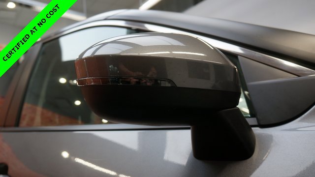 Used 2022 Nissan Rogue SV image 87