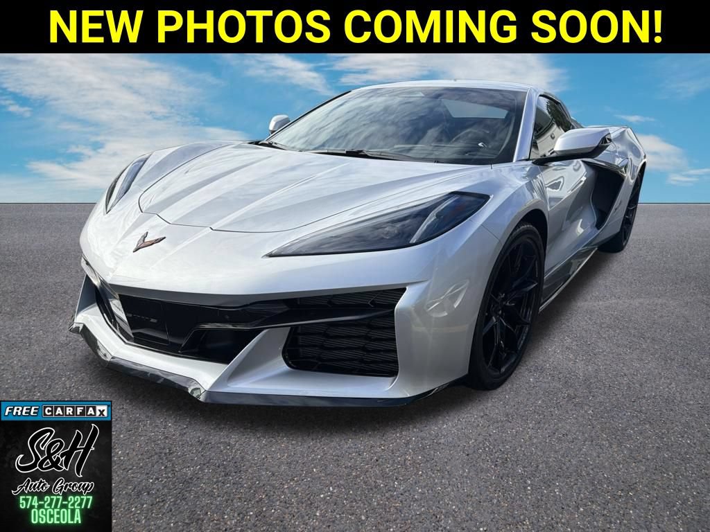 Used 2027 Chevrolet Corvette Grand Sport RWD image 1