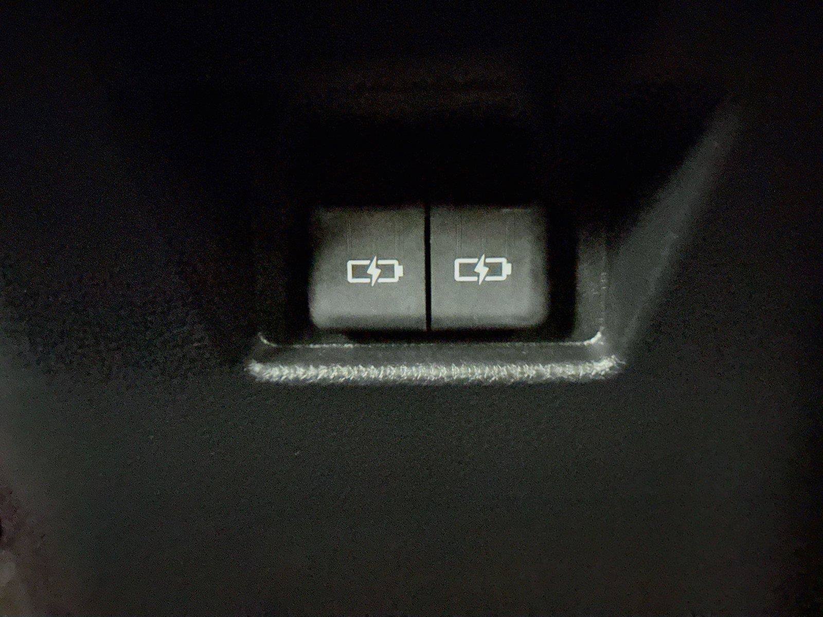 Certified 2023 Toyota Venza LE AWD/4WD image 35
