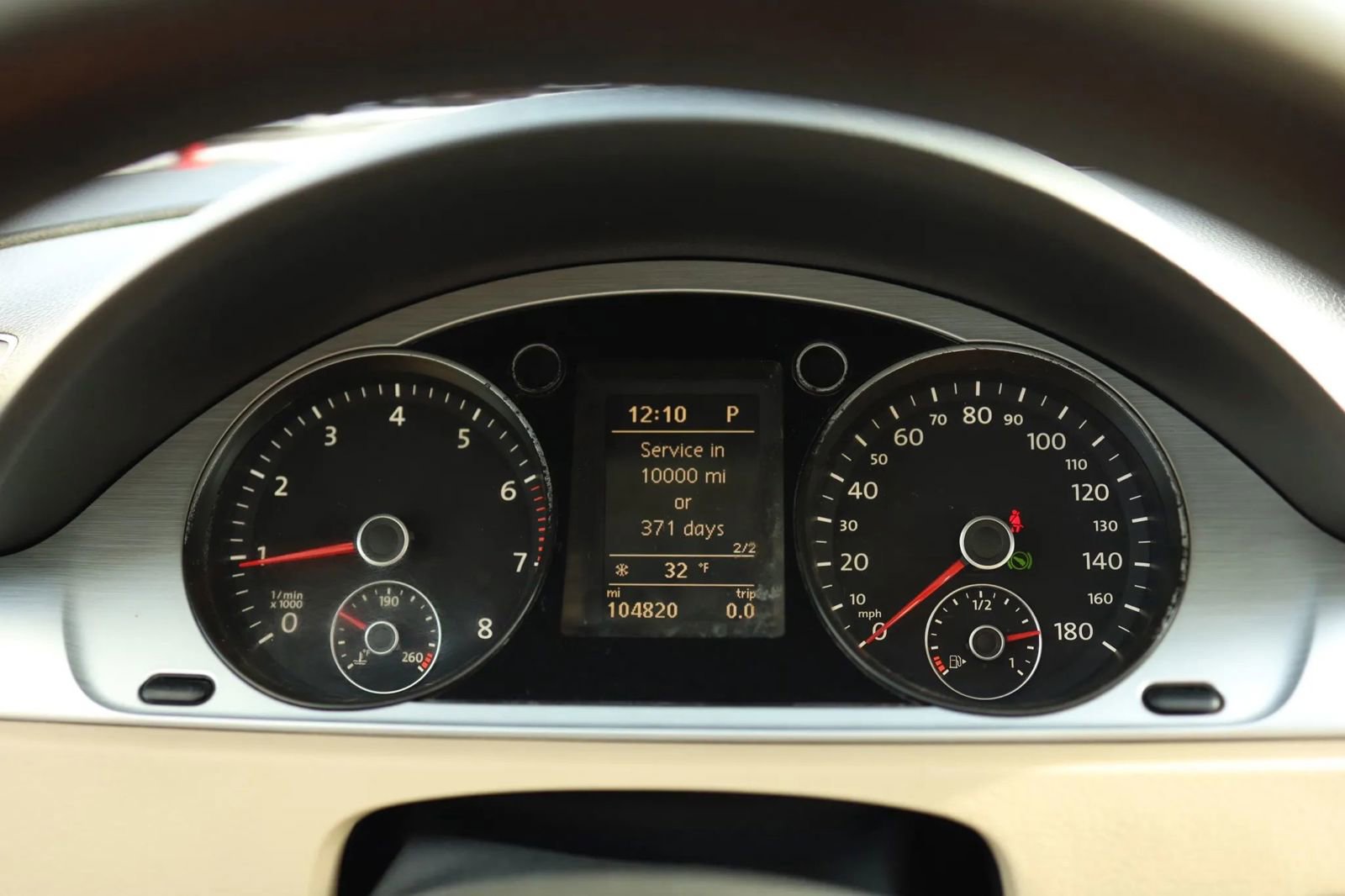 Used 2013 Volkswagen CC R-Line image 27