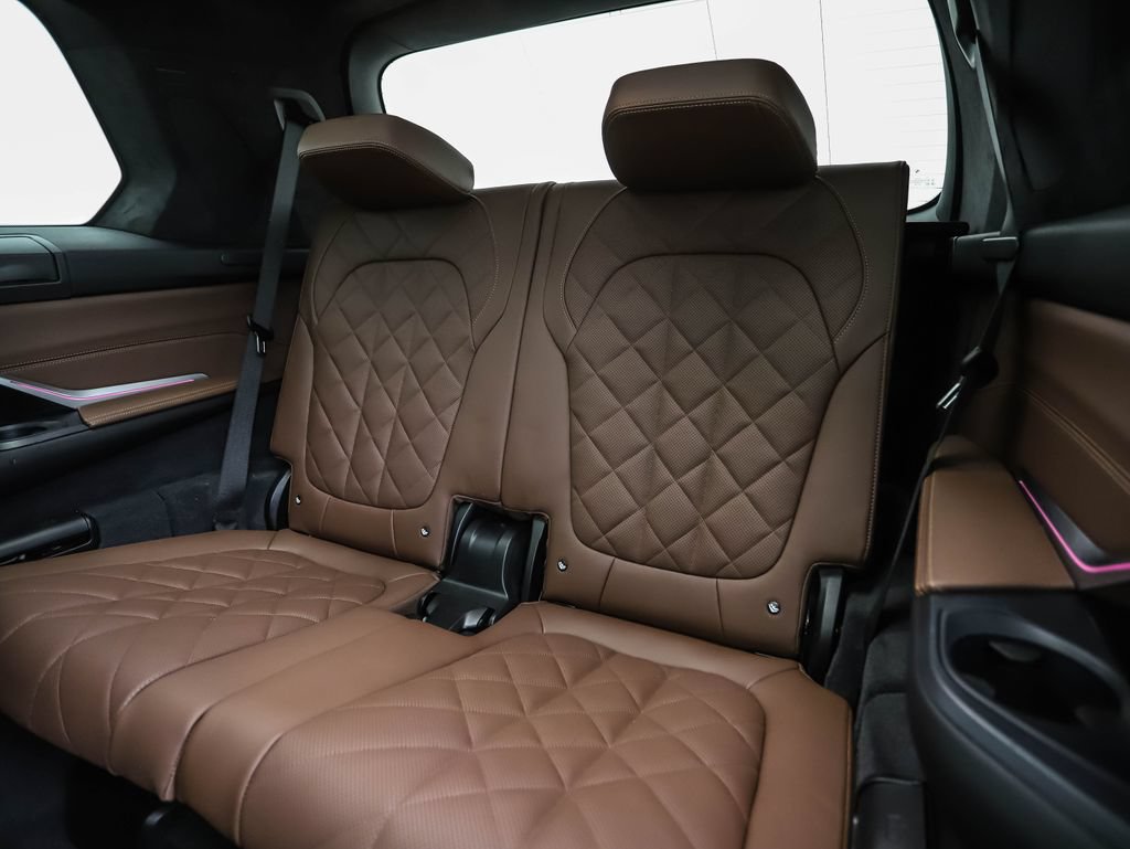 Certified 2026 BMW X7 xDrive40i AWD/4WD image 24