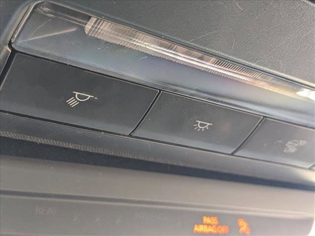 Used 2019 MAZDA MAZDA3 Hatchback w/ Preferred Package image 13