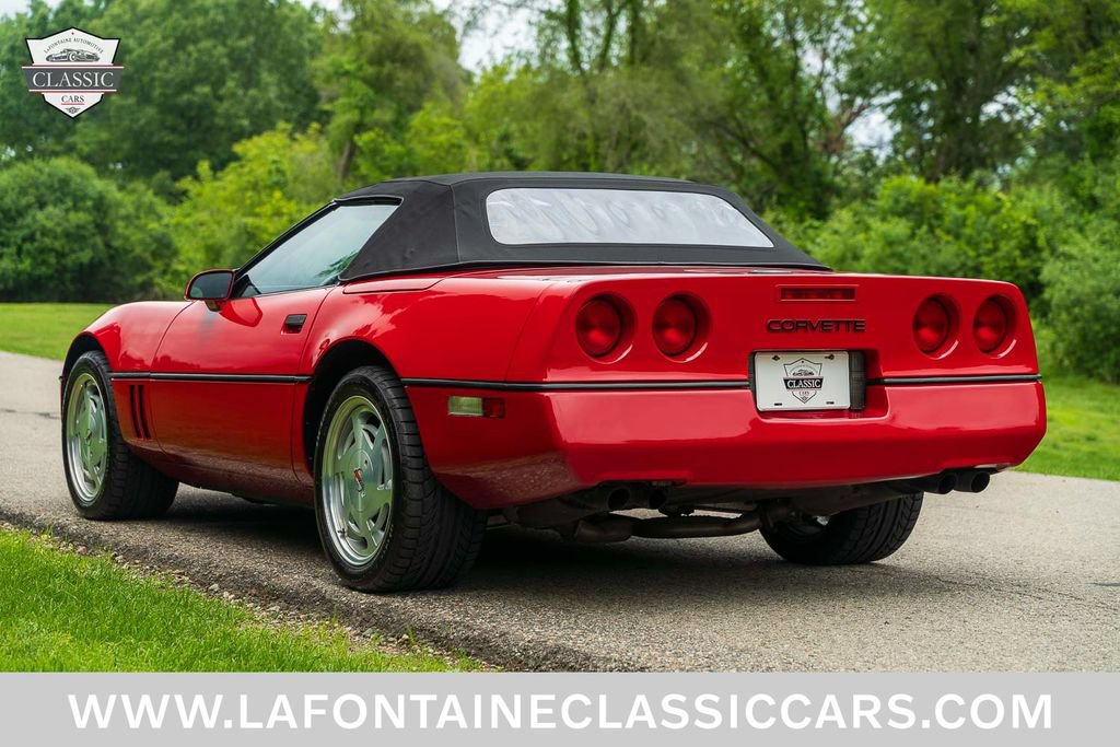 Used 1988 Chevrolet Corvette Convertible RWD image 19