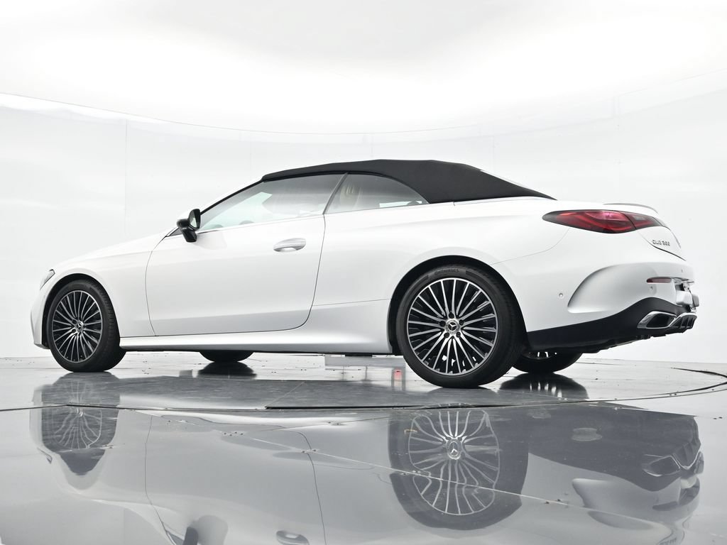 Used 2024 Mercedes-Benz CLE 300 4MATIC Cabriolet image 23