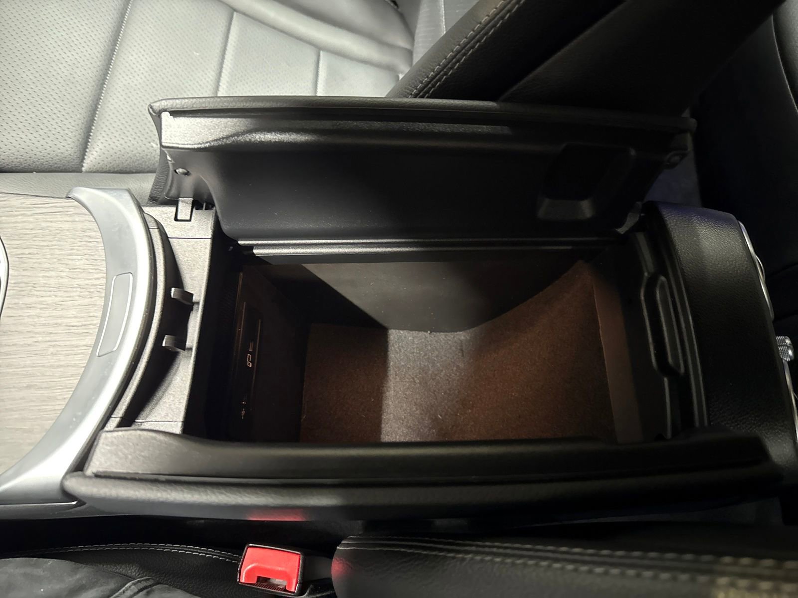 Used 2022 Mercedes-Benz GLC 300 4MATIC image 25