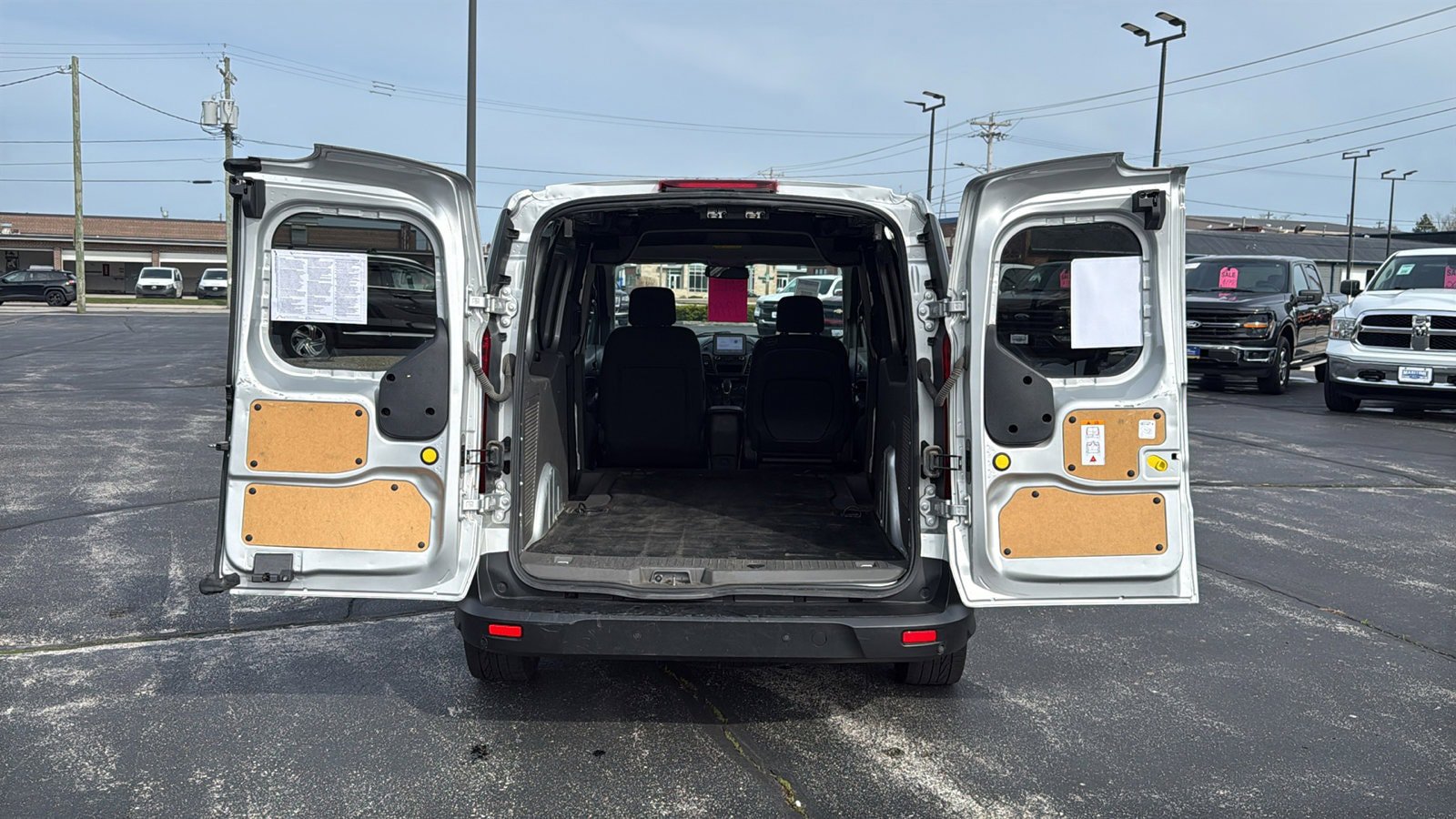 Used 2021 Ford Transit Connect XLT FWD image 23