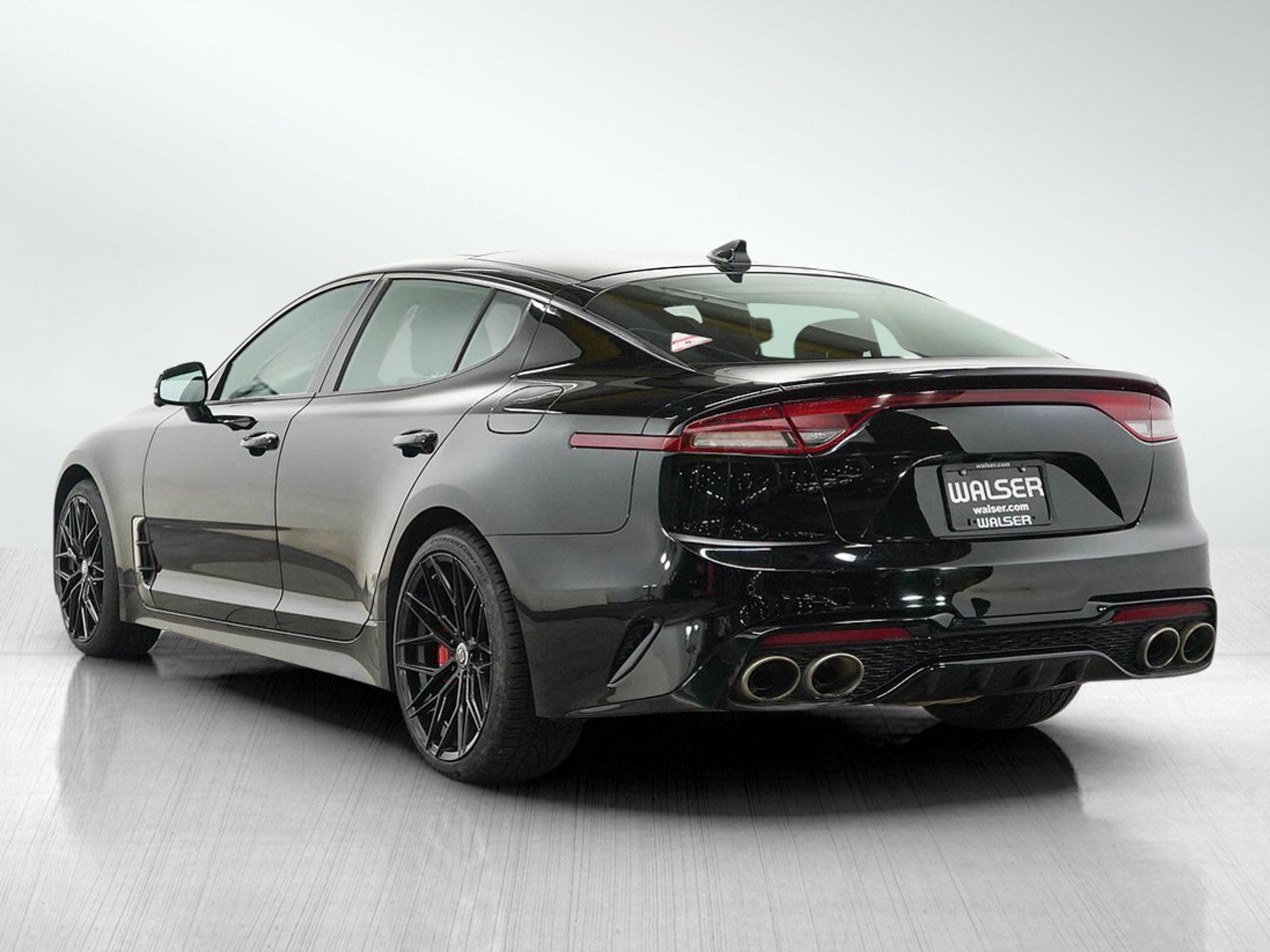 Used 2022 Kia Stinger GT2 AWD/4WD image 3