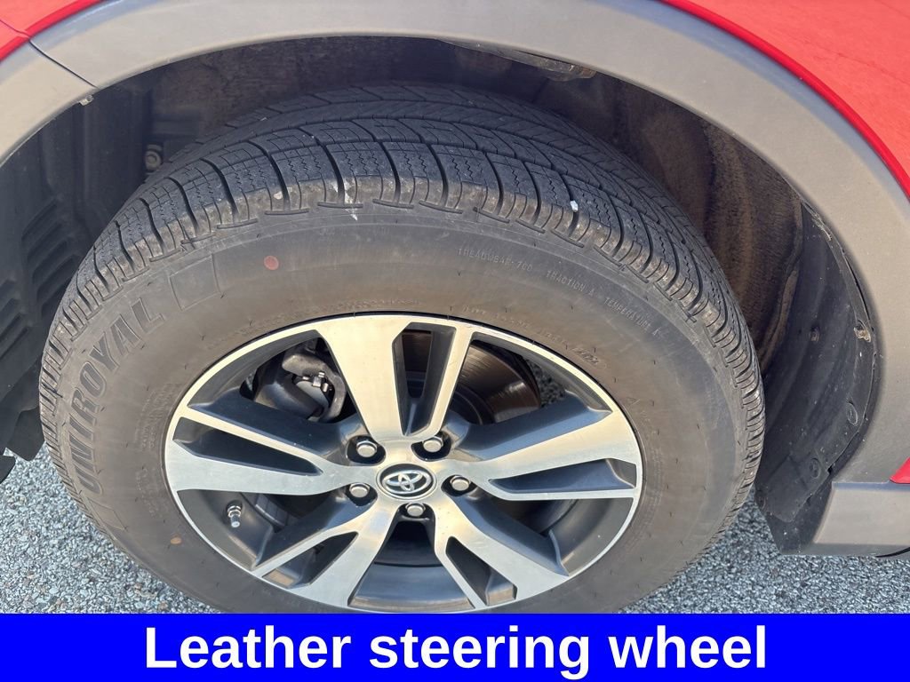 Used 2016 Toyota RAV4 XLE AWD/4WD image 12