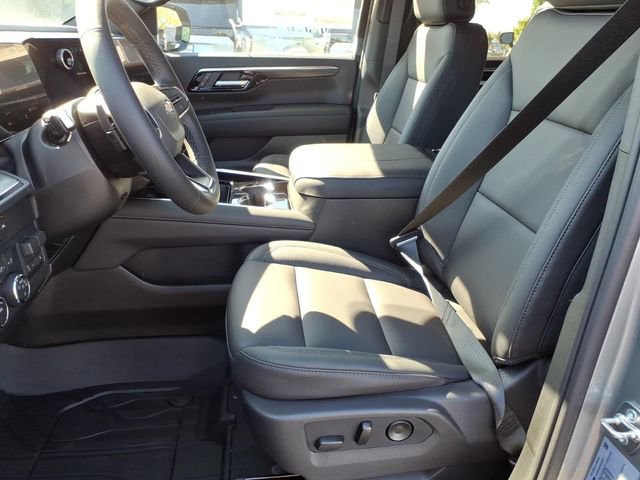 New 2026 Chevrolet Suburban LT w/ Comfort Package AWD/4WD image 6