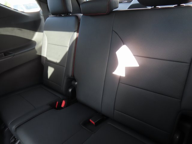 Certified 2024 Chevrolet Traverse RS w/ LPO, Floor Liner Package image 36