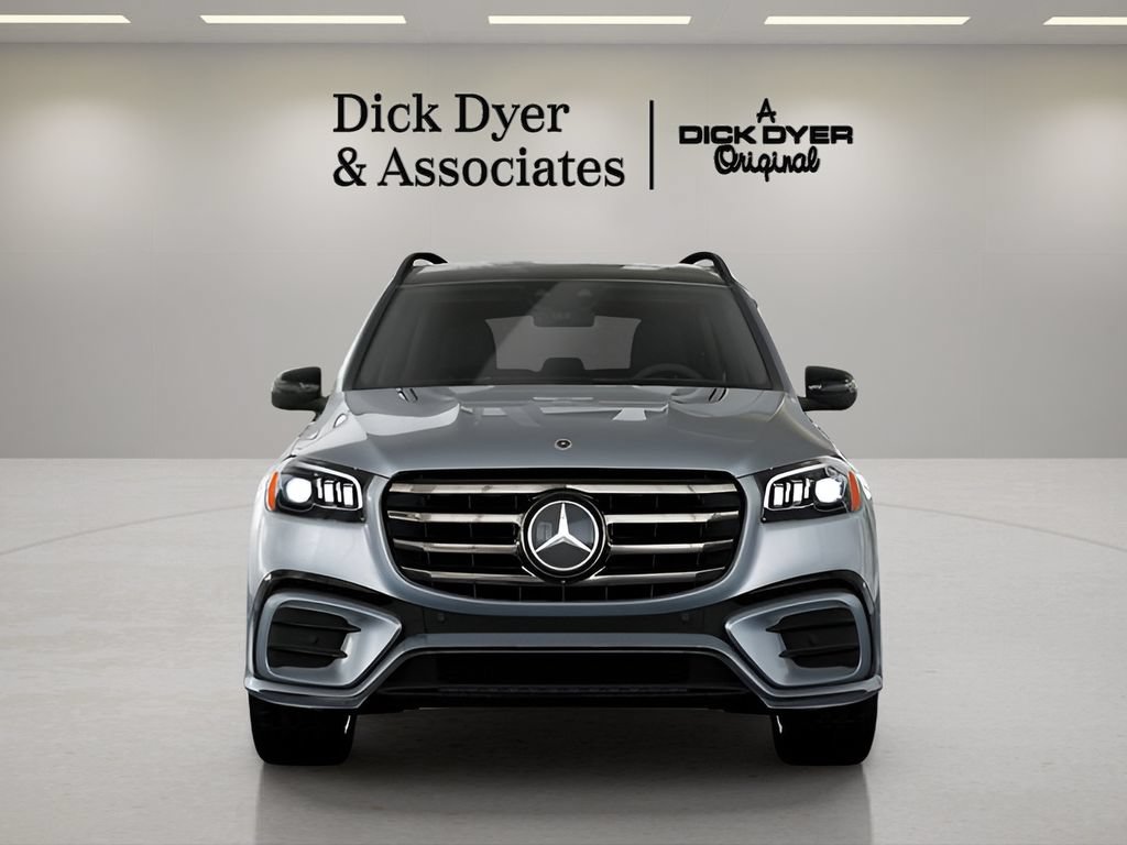 Used 2025 Mercedes-Benz GLS 450 4MATIC image 35