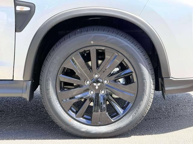 New 2026 Mitsubishi Outlander Sport LE AWD/4WD image 9
