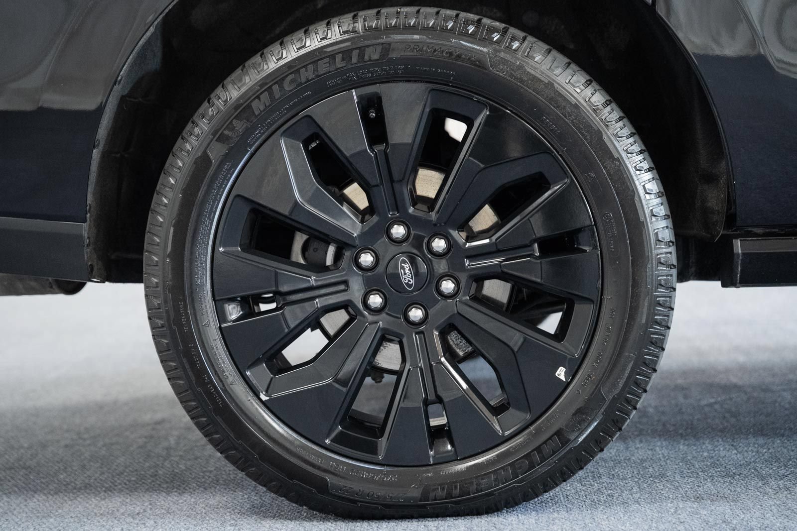 Certified 2025 Ford Expedition Max Platinum w/ Stealth Appearance Package AWD/4WD image 29