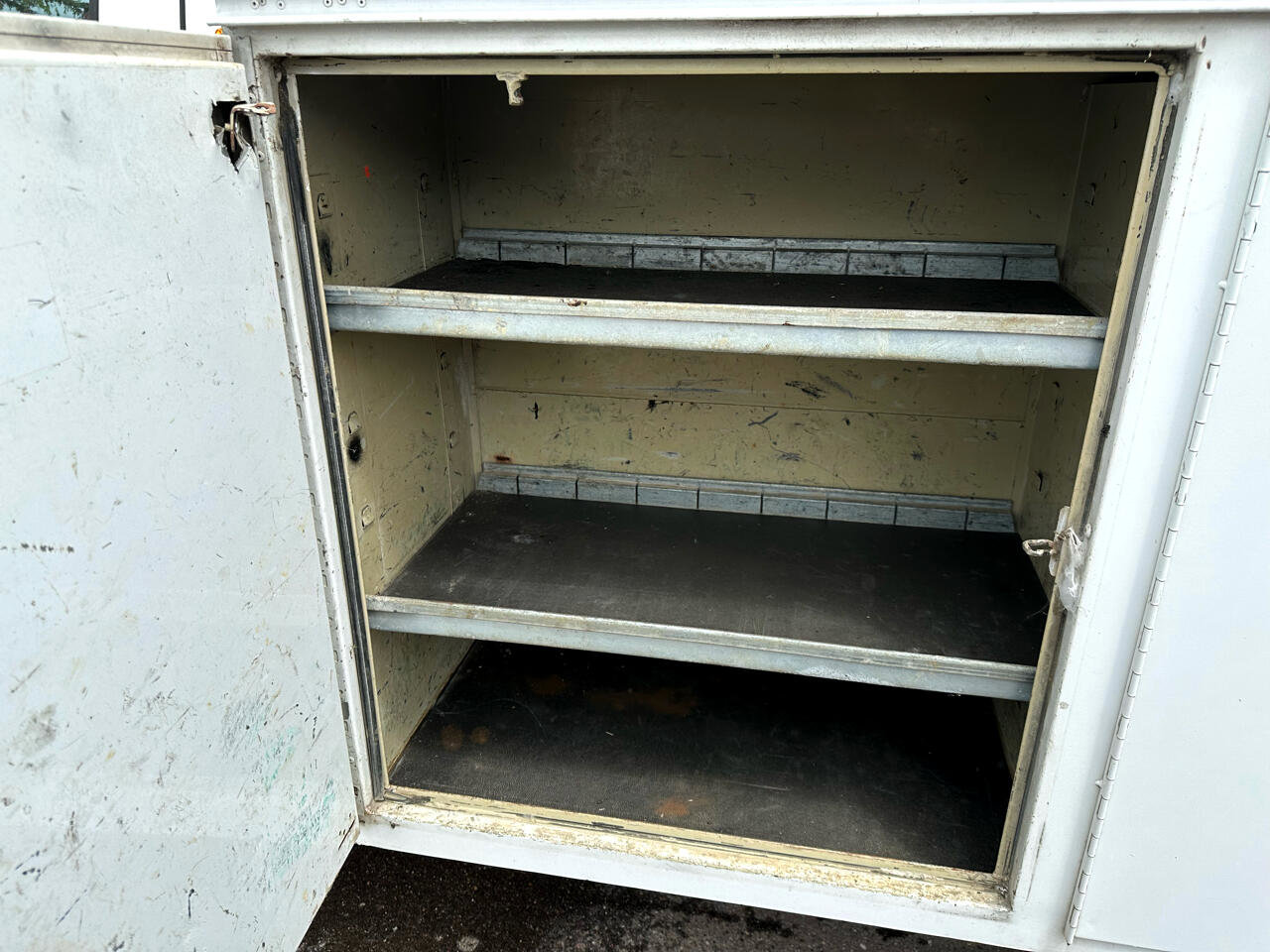 Used 2006 Ford F450 XLT image 9