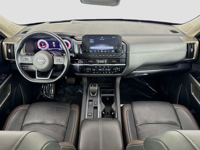 Used 2023 Nissan Pathfinder Platinum image 30