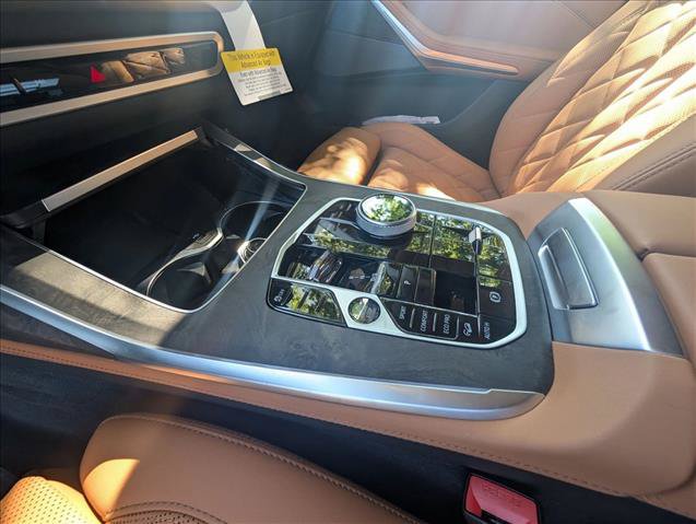 New 2027 BMW X7 xDrive40i AWD/4WD image 8