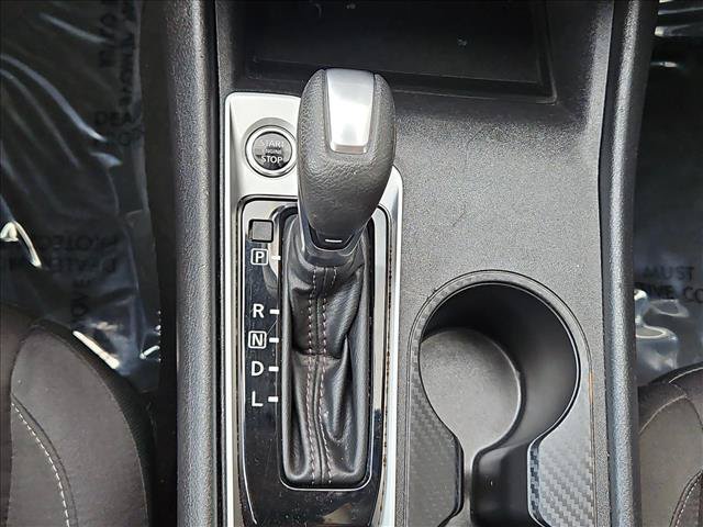 Used 2025 Nissan Altima 2.5 SV FWD image 12