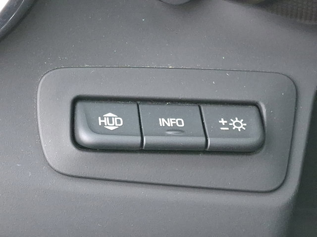 Used 2020 Chevrolet Camaro SS image 23