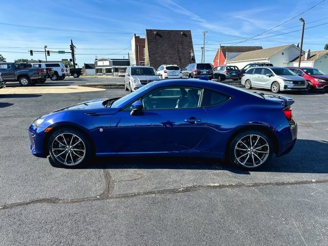 Used 2019 Toyota 86 RWD image 4