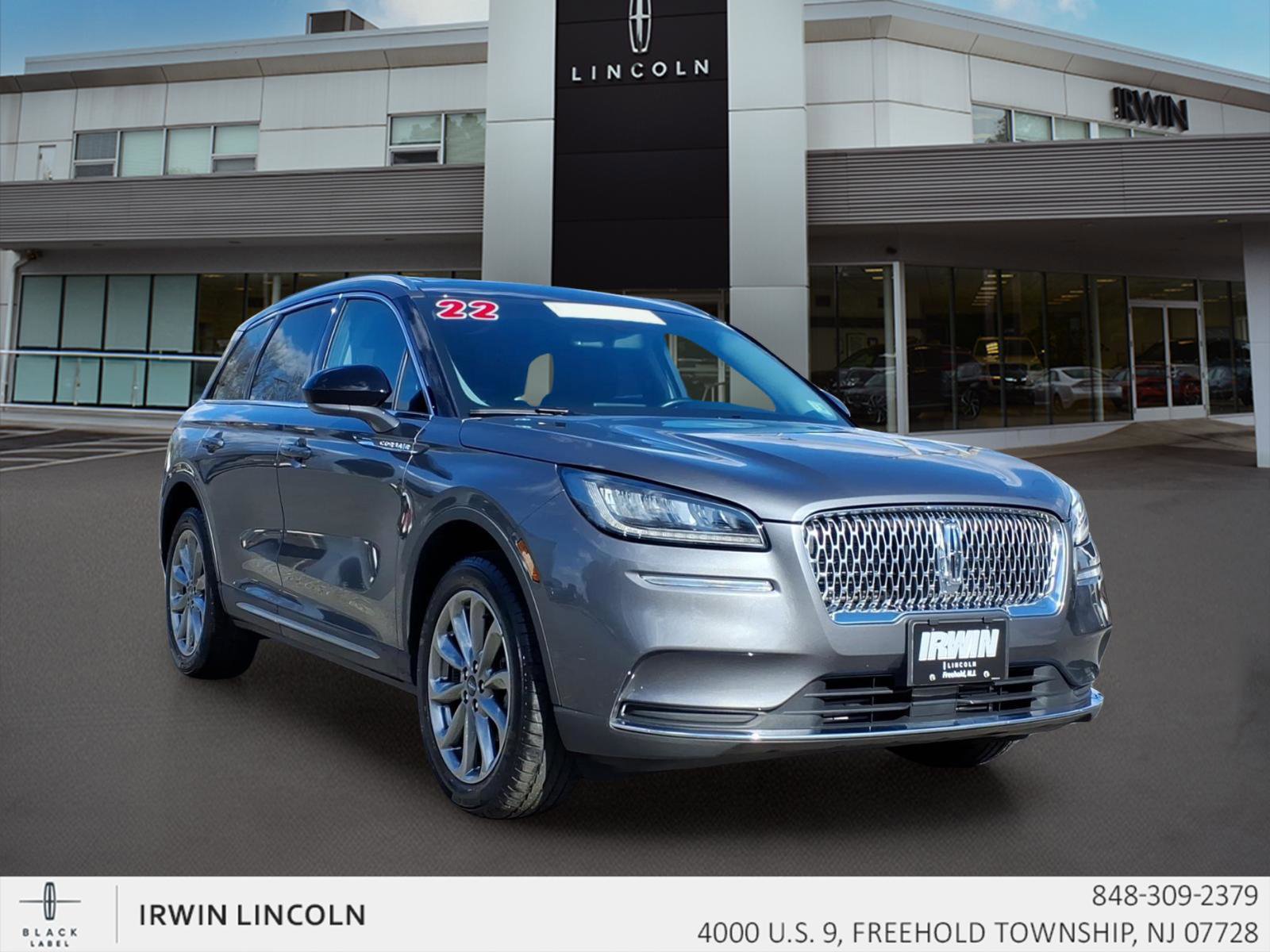 Used 2022 Lincoln Corsair AWD w/ Premium Package image 2