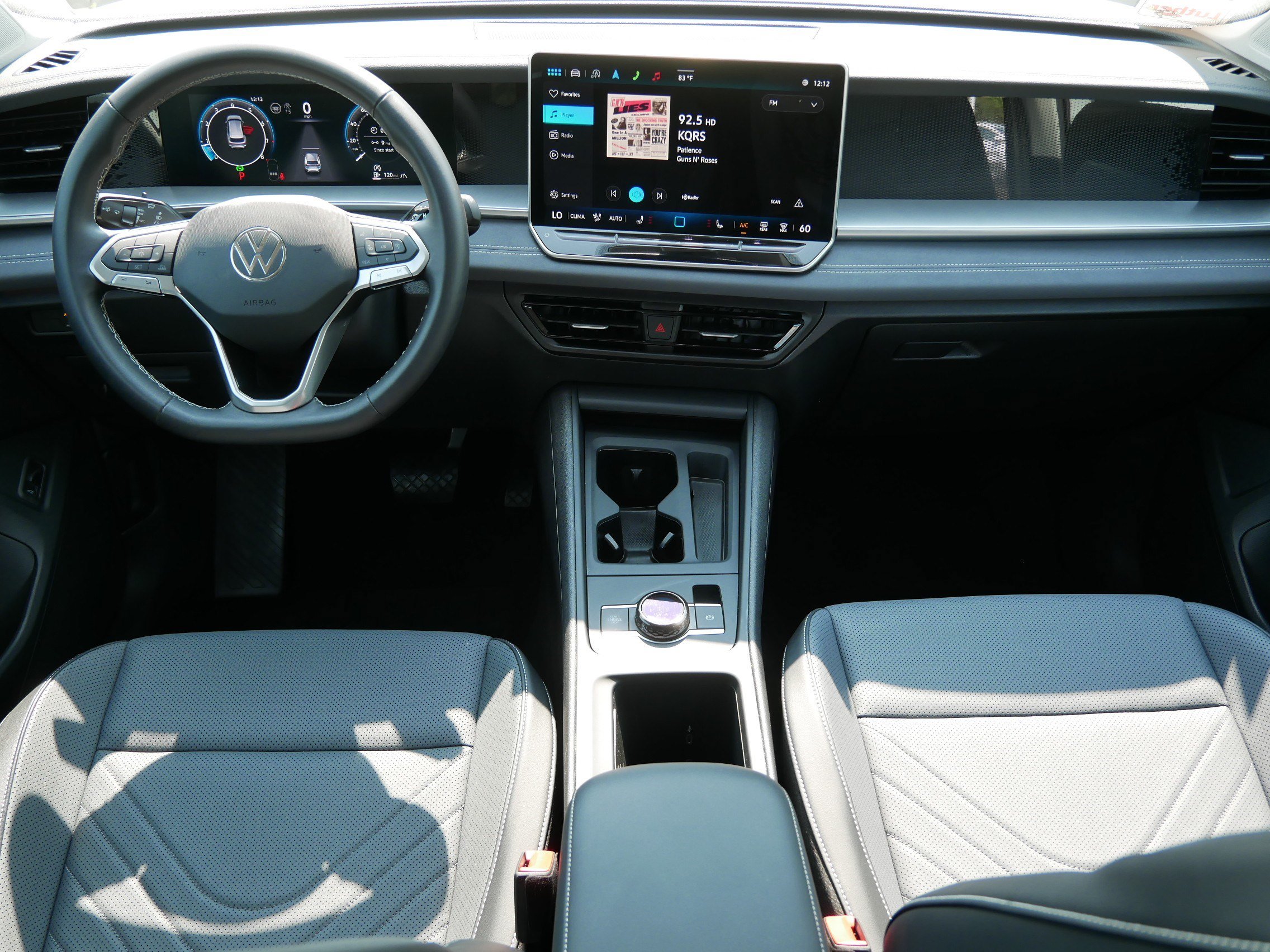 Certified 2025 Volkswagen Tiguan SE AWD/4WD image 10