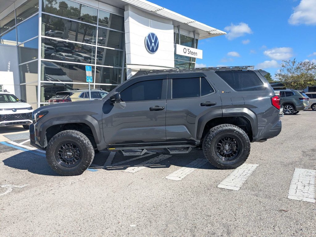 Used 2025 Toyota 4Runner SR5 RWD image 3