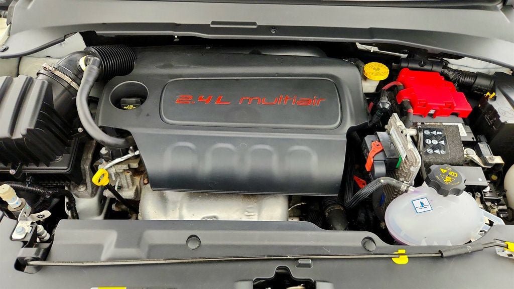 Used 2020 Jeep Compass Latitude w/ Popular Equipment Group AWD/4WD image 27
