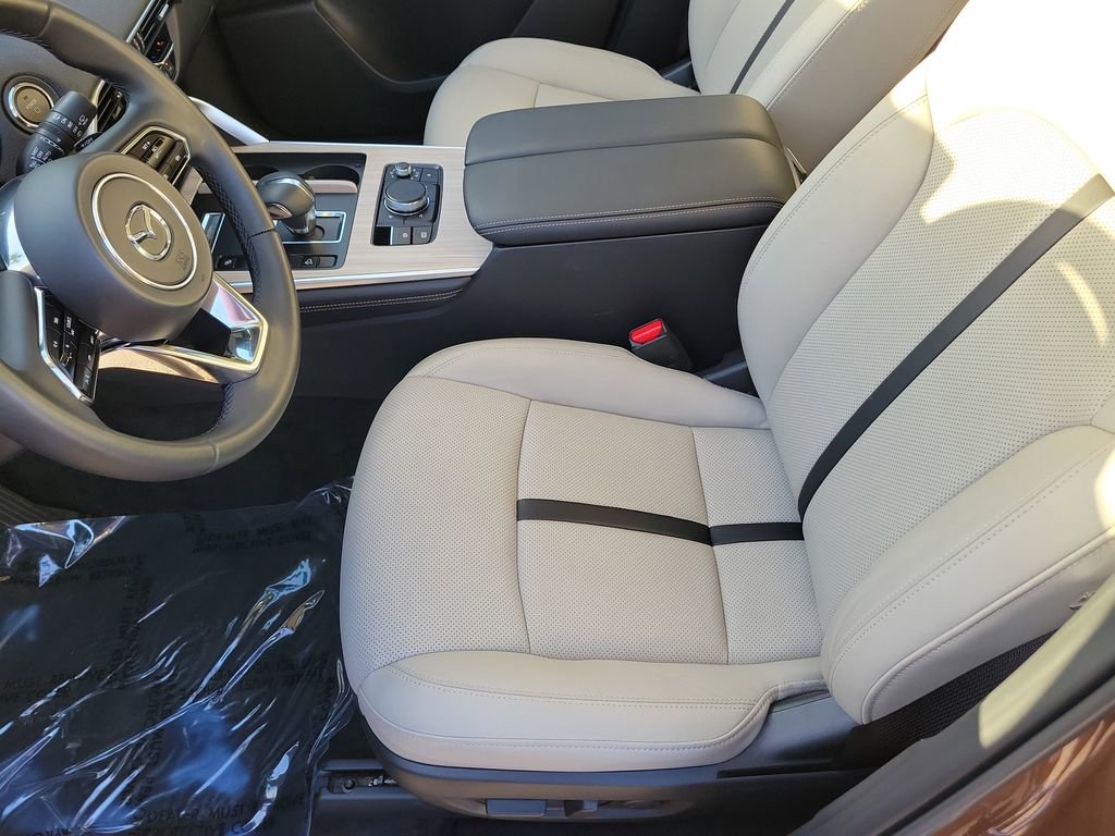 Certified 2025 MAZDA CX-70 Plug-In Hybrid w/ Premium Pkg image 20