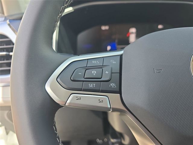 New 2026 Volkswagen Taos SE FWD image 23