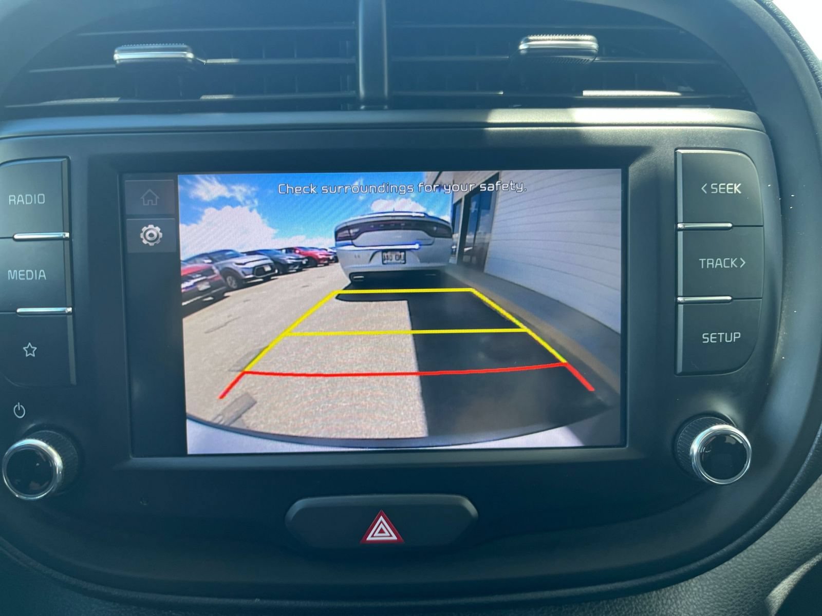 Used 2025 Kia Soul LX w/ LX Technology Package FWD image 20