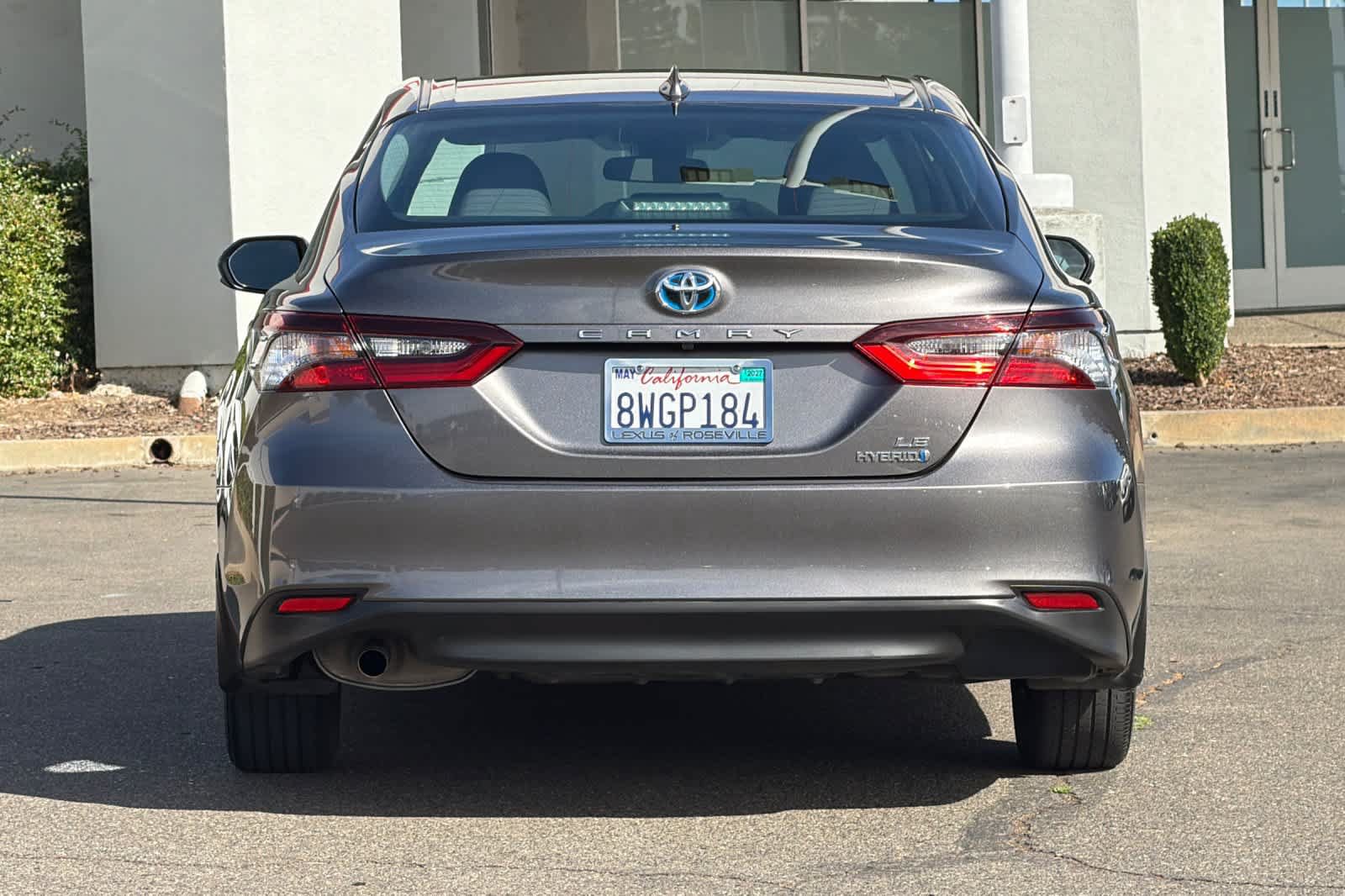 Used 2021 Toyota Camry LE FWD image 8