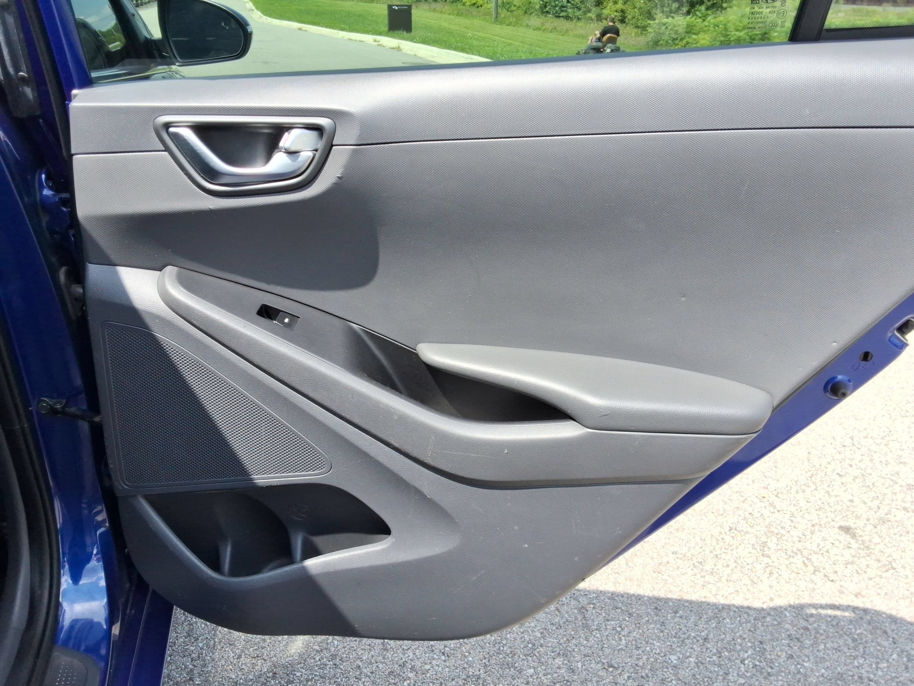 Used 2019 Hyundai Ioniq Limited FWD image 24