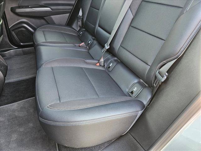 New 2025 Chevrolet Equinox EV LT w/ Convenience Package II FWD image 17
