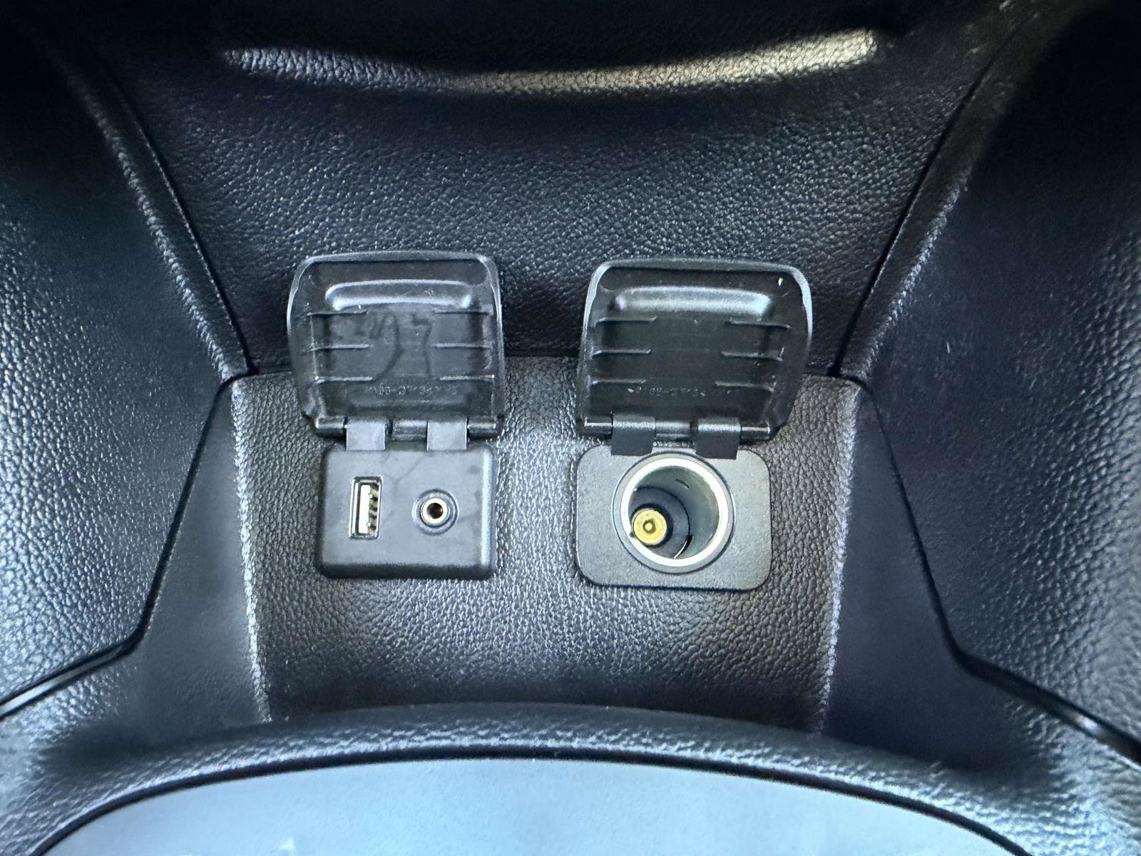 Used 2018 Chevrolet Cruze LT w/ Sun And Sound Package FWD image 22