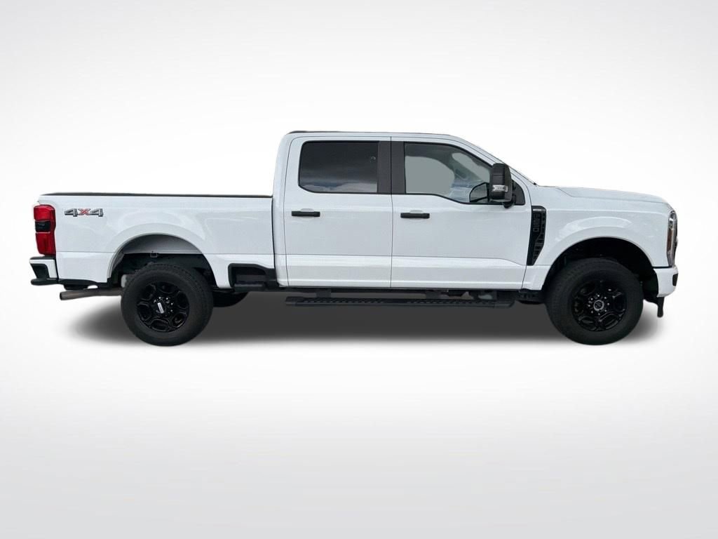 Used 2024 Ford F250 XL w/ STX Appearance Package AWD/4WD image 4