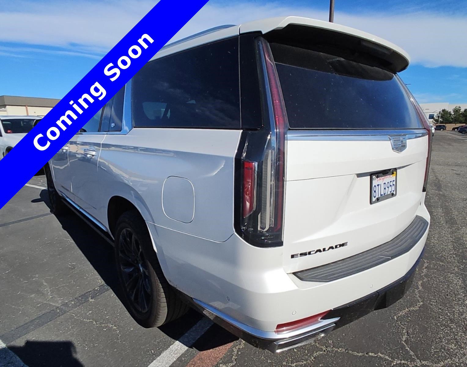 Used 2021 Cadillac Escalade ESV Premium Luxury w/ Driver Assist Tech Package image 3
